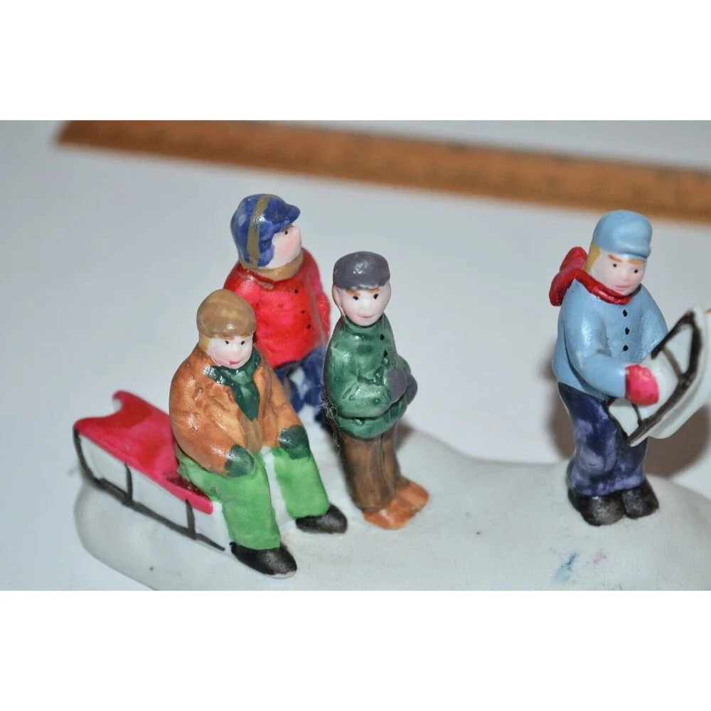 Lemax Dickensvale Porcelain Sledding Party‎ Christmas Village Figures Tree